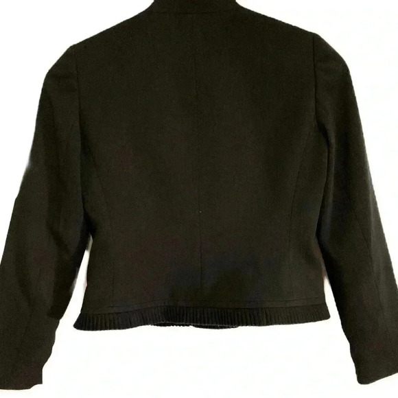 Kasper Women’s Suit Blazer Jacket and Skirt Sz.4p Black w/ Pleats - Picture 4 of 13